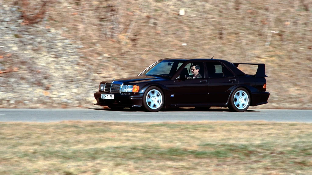 Mercedes-Benz 190E 2.5-16 Evolution II de Perfil