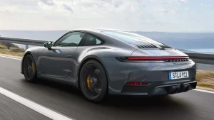 Traseira do Novo Porsche 911 Carrera GTS