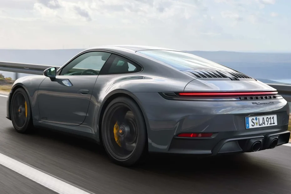 Traseira do Novo Porsche 911 Carrera GTS