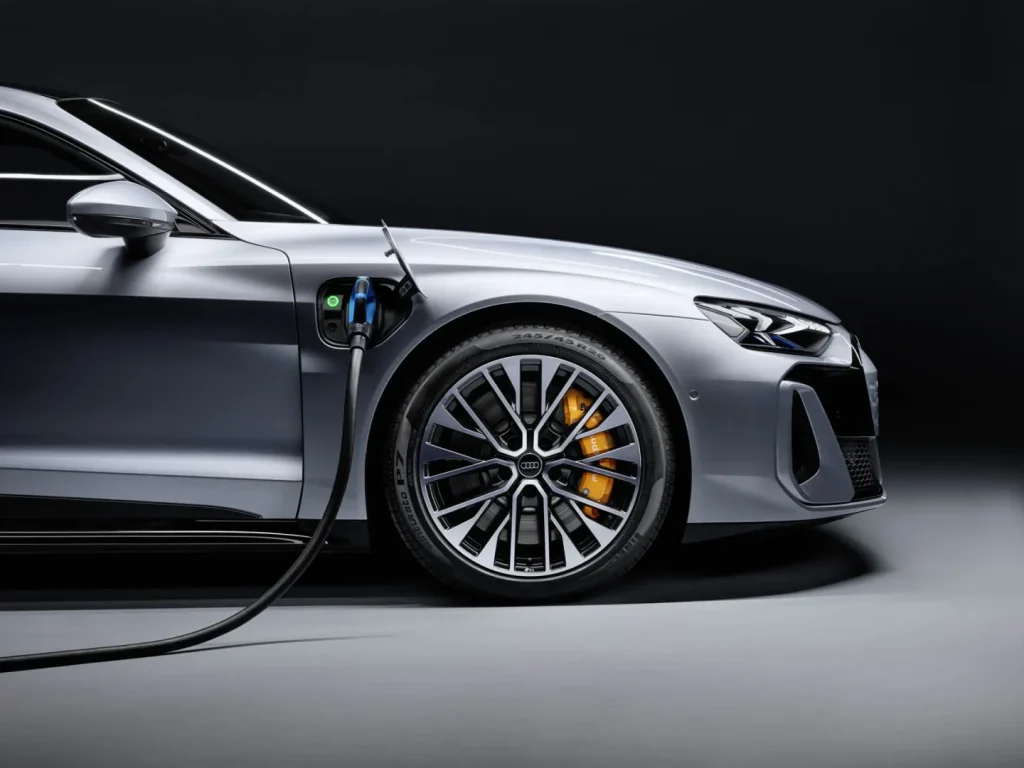 Audi E-Tron GT 2025 Charging the Battery