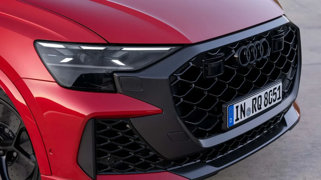 Detalhes da Dianteira do Audi RS Q8 Performance