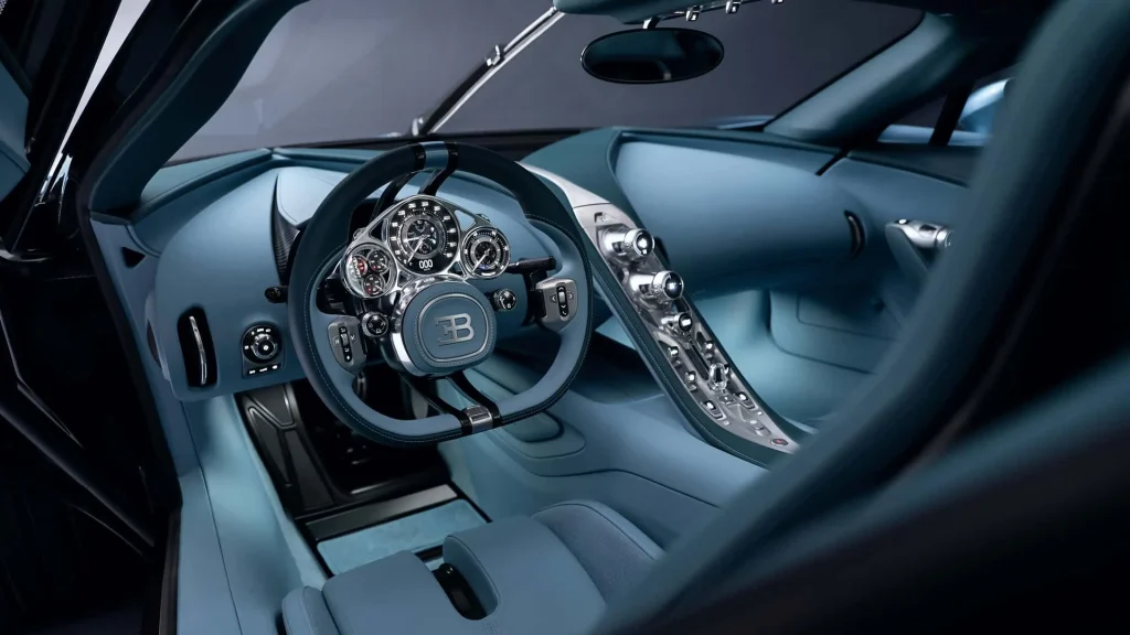 Painel Futurista do Bugatti Tourbillon