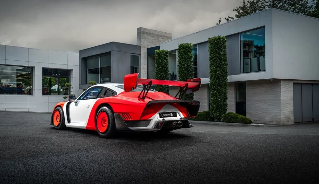 Porsche 935