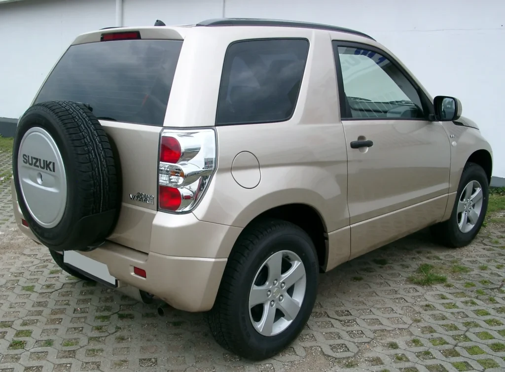 Suzuki Escudo 2005 traseira