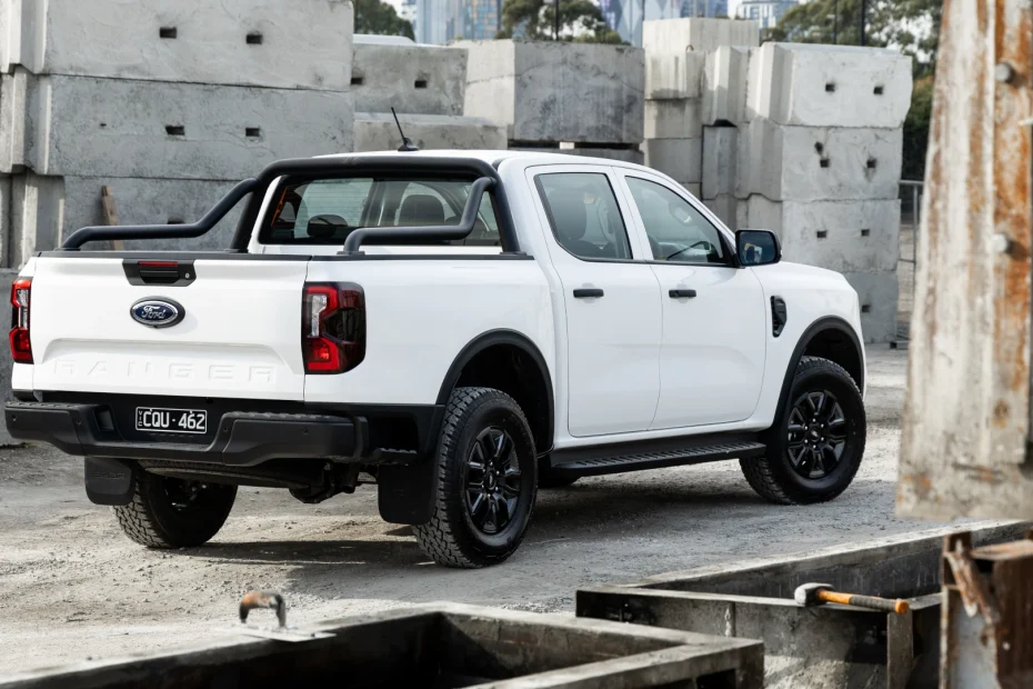 Traseira da Dianteira da Ford Ranger Black