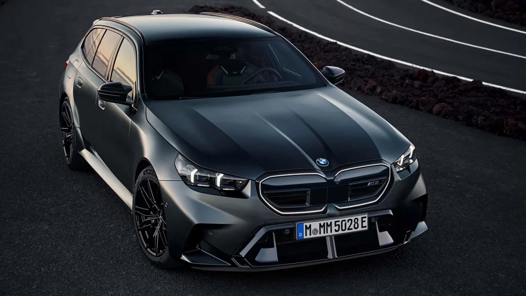 BMW M5 Touring 2025: O Que Esperar da Perua Que Encanta os Fãs?