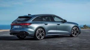 Audi A4 transforms into A5: News in size and technology