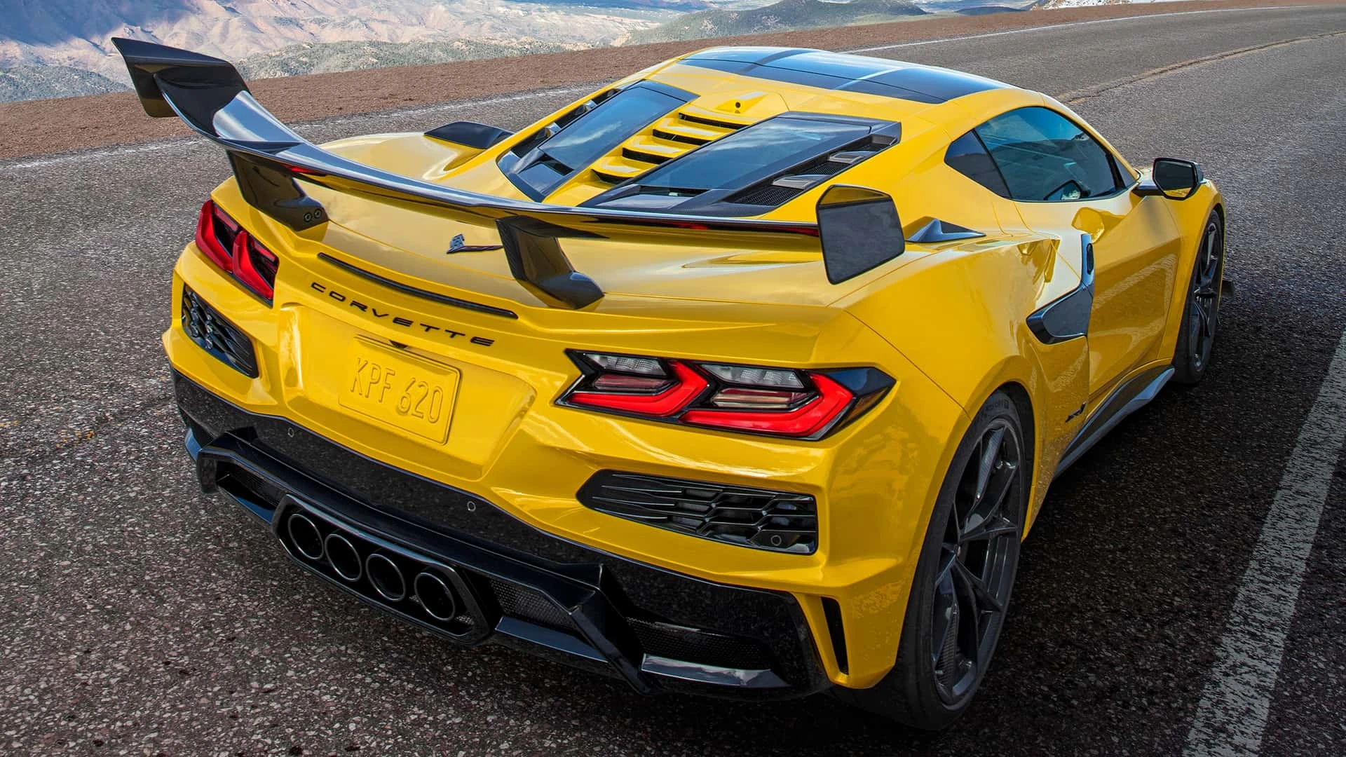 Chevrolet Corvette ZR1 2025 : La Voiture V8 la Plus Puissante de l'Histoire