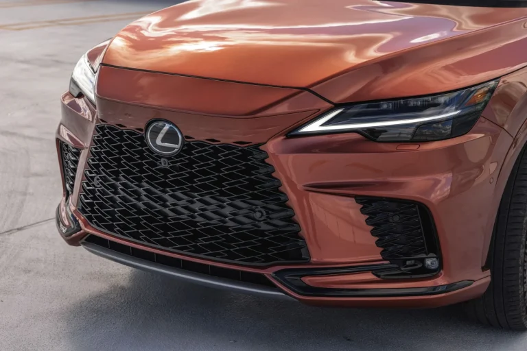 Lexus RX Hybrid 2025