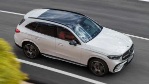 Mercedes-Benz GLC 300 2025: Novedades y precios de la línea digitalizada