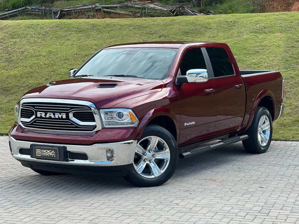 RAM 1500 Classic Laramie