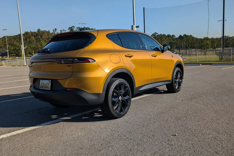 Dodge Hornet GT Plus 2024: Análisis Técnico de un Crossover Potente y Práctico