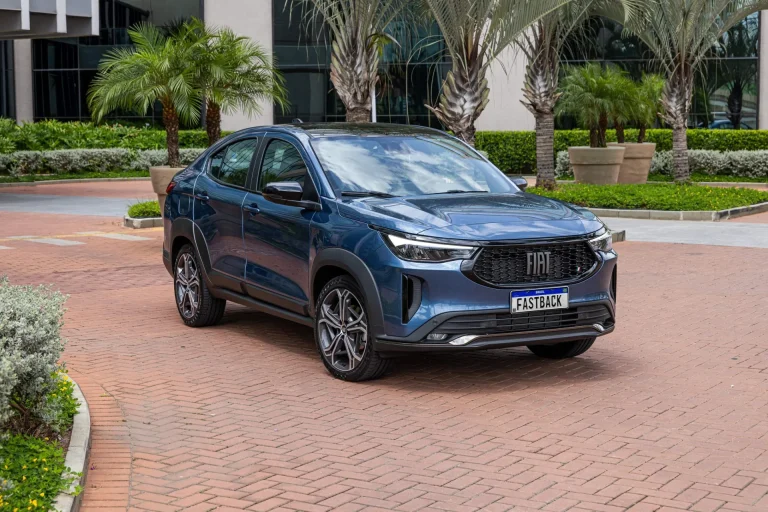 Fiat Fastback 2025 Hybrid – 03