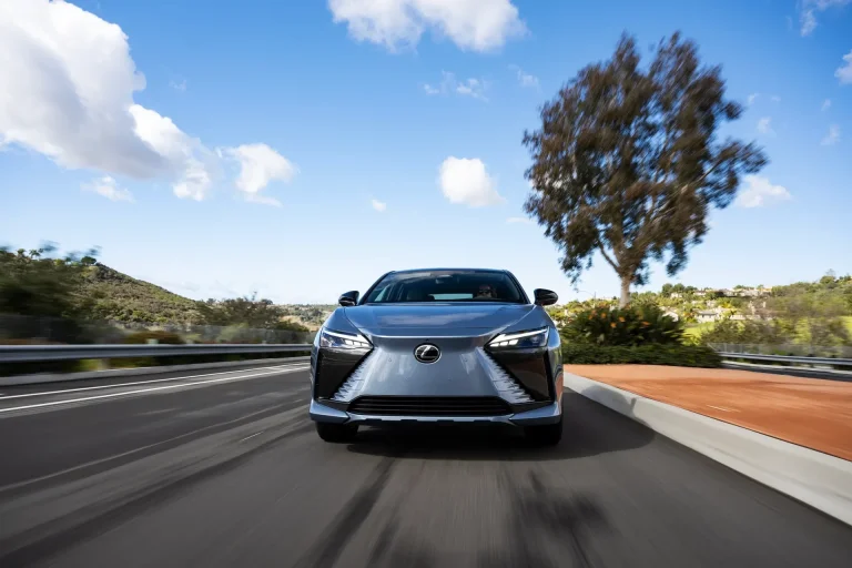 Lexus RZ 2025 – 25