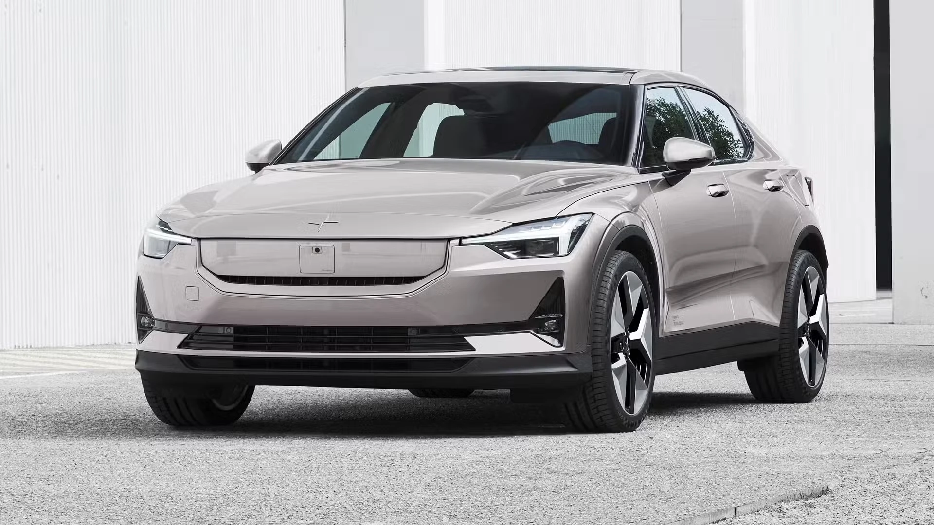 Polestar 2 2025: Focus on Performance Pack and Efficient Charging