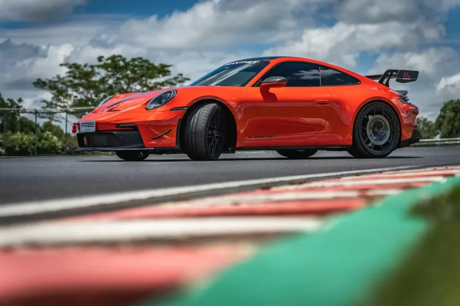 Porsche GT3 RS Manthey Kit: Aperfeiçoando o Desempenho do 911