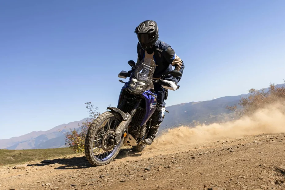 Yamaha Ténéré 700 2025: Novas Funcionalidades para Aventureiros Exigentes