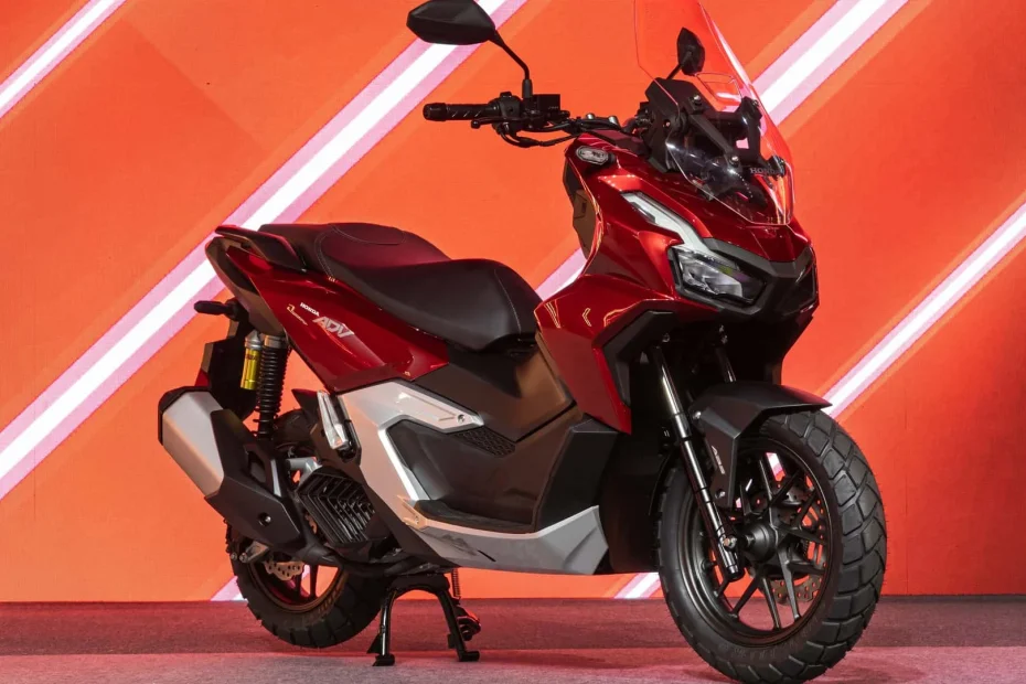 Honda ADV 160 2025 Presenta Motor Potente y Tecnología Avanzada para Aventureros