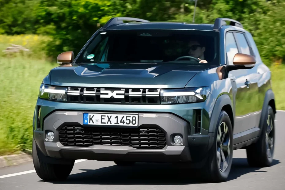 Dacia Duster 2025 : Analyse Technique d'un SUV Accessible et Polyvalent