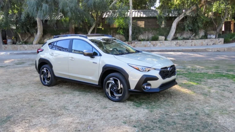 Subaru Crosstrek Hybrid 2026 – 25