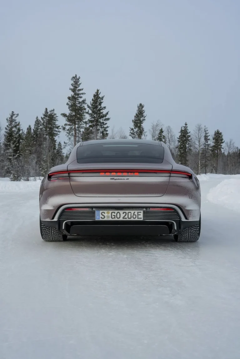 2025 Porsche Taycan 4 – 14