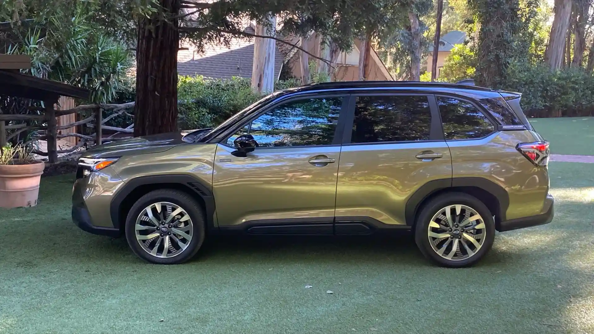 2025 Subaru Forester Hybrid 17