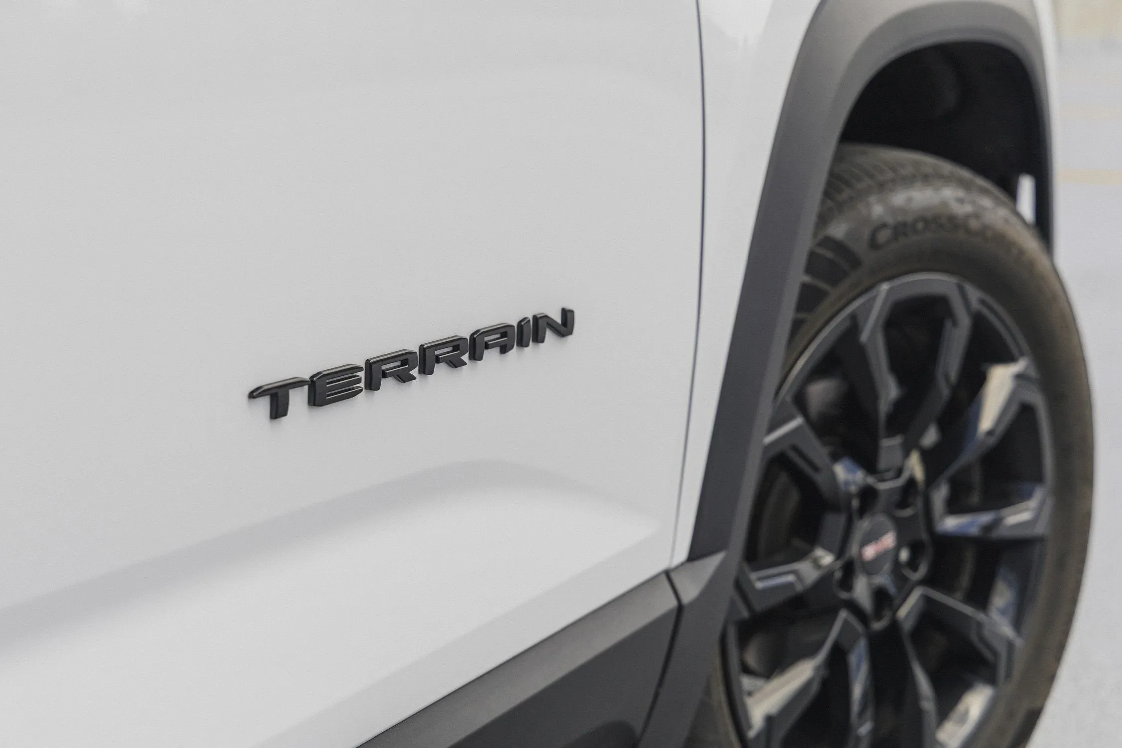 2025 GMC Terrain 04