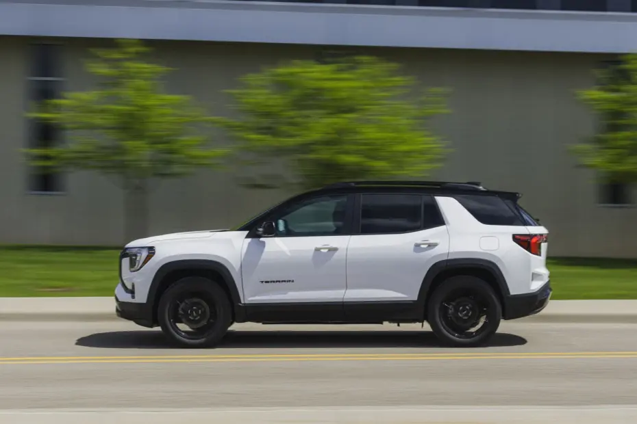 2025 GMC Terrain 12