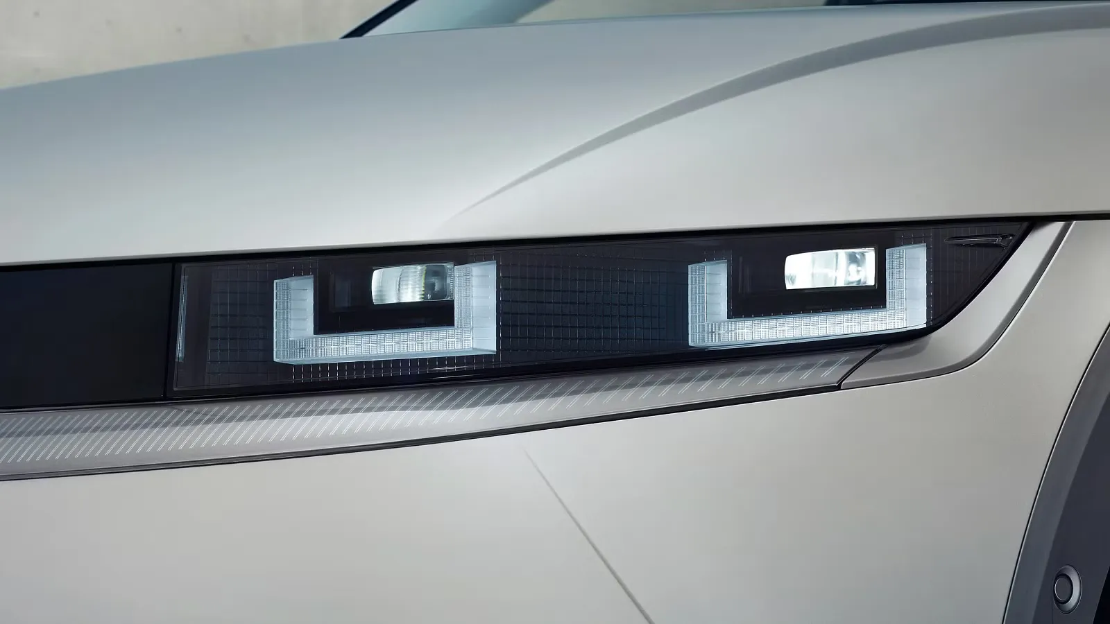 2025 Hyundai Ioniq 5 01