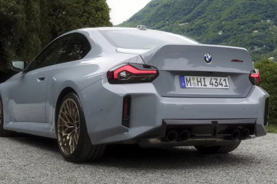 2026 BMW M2 CS 02