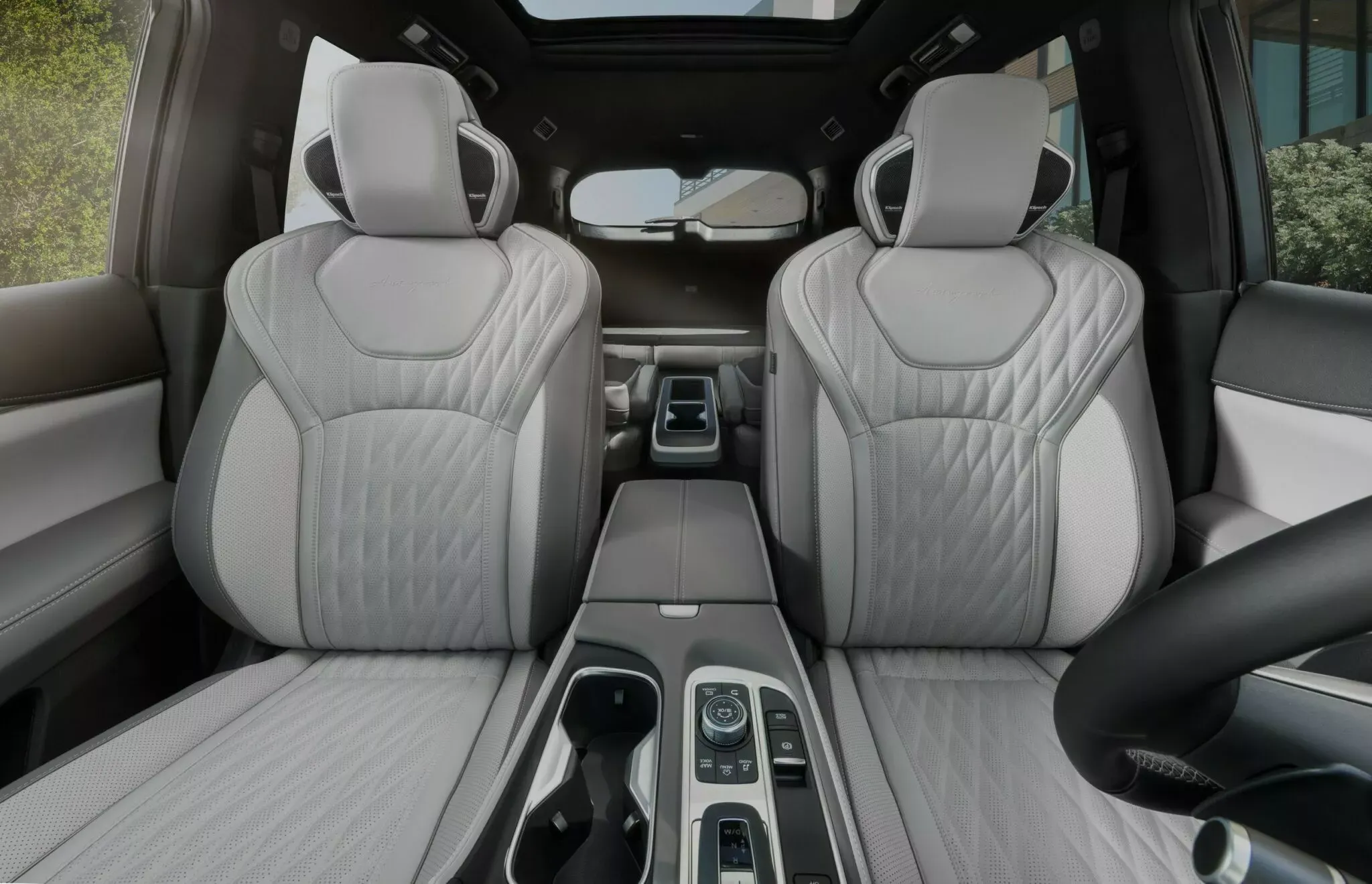 2026 Infiniti QX60 01