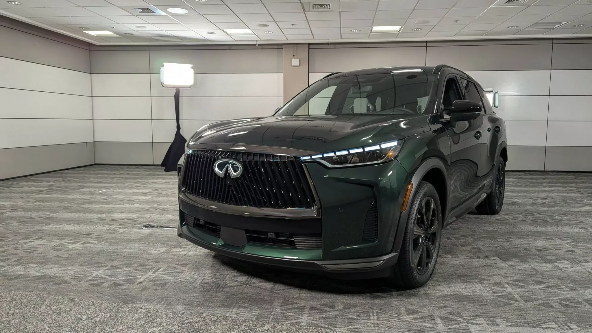 2026 Infiniti QX60 32