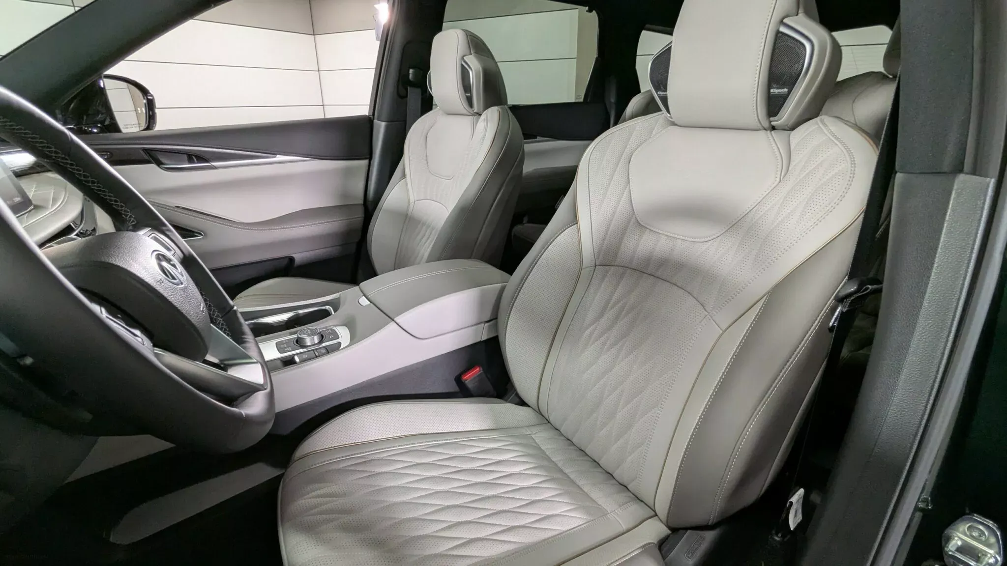 2026 Infiniti QX60 43