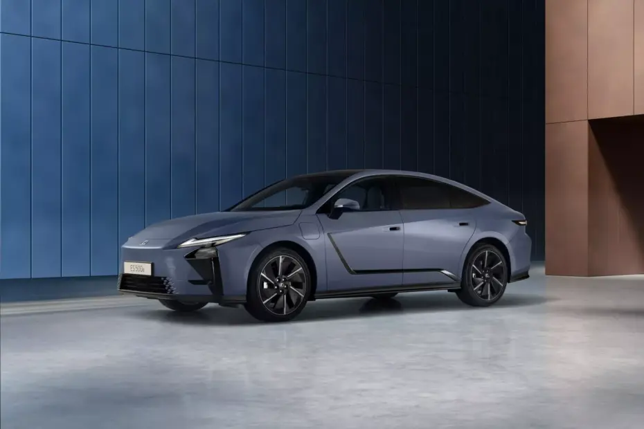 2026 Lexus ES Sedan 27