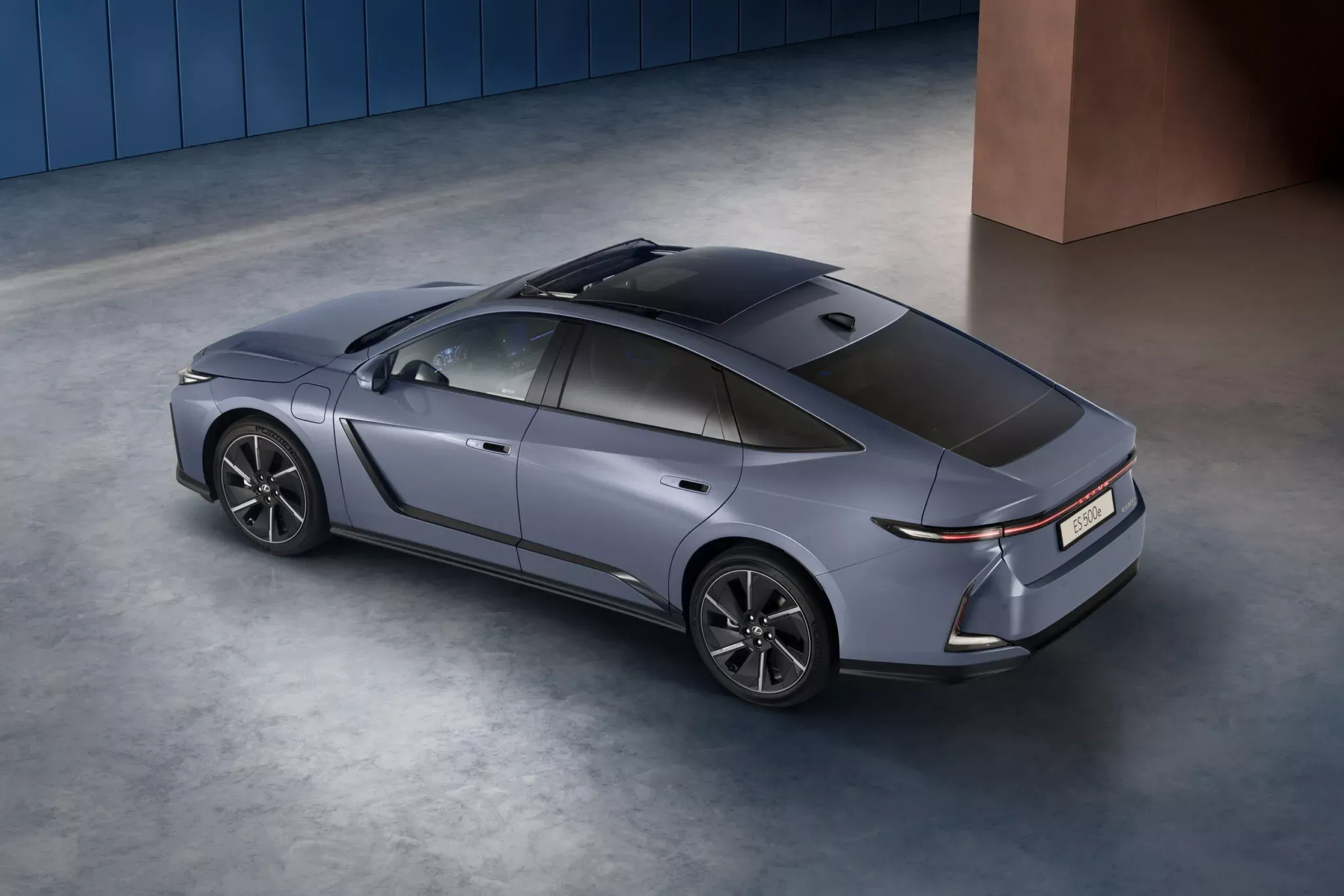2026 Lexus ES Sedan 32