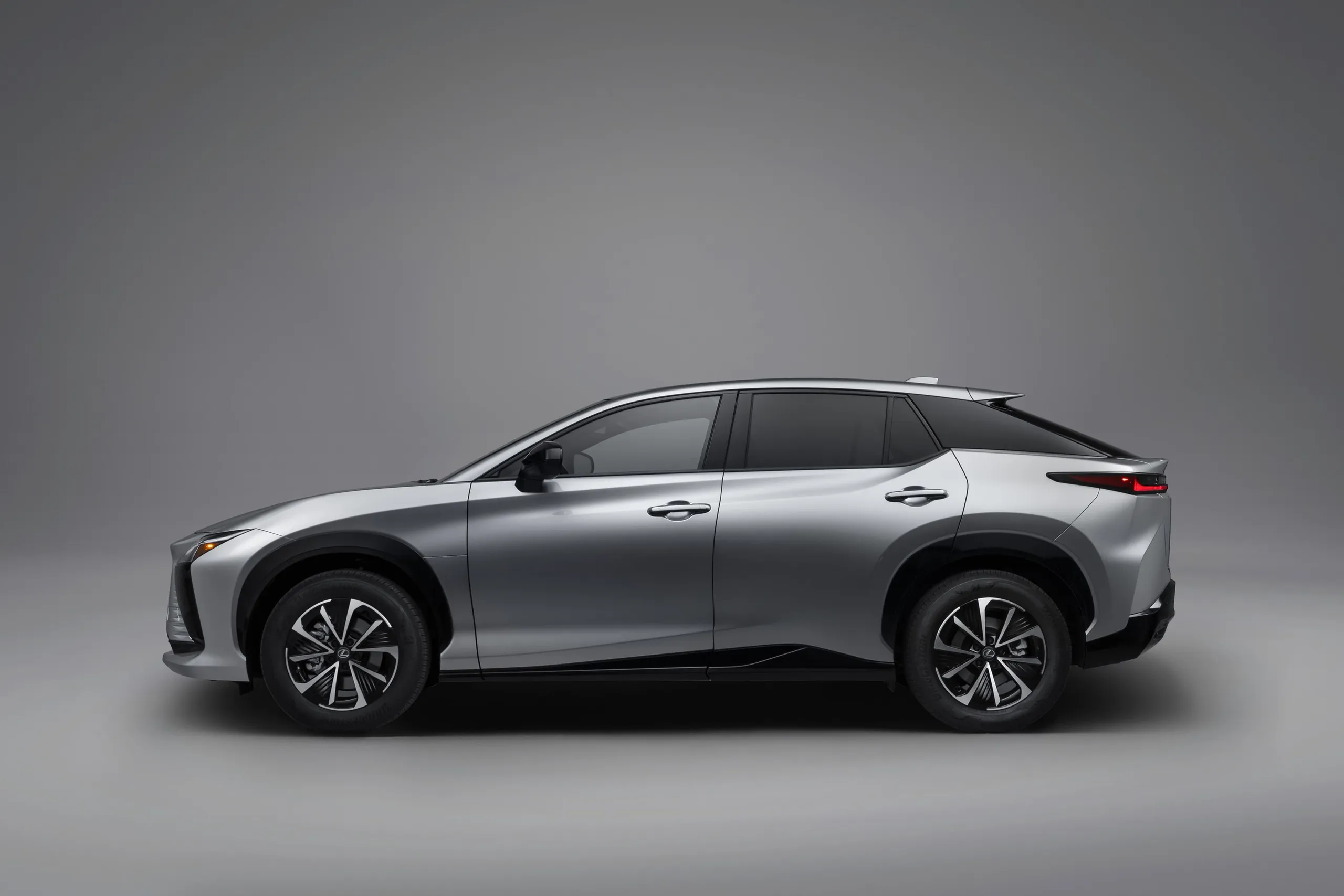 Lexus RZ 2026
