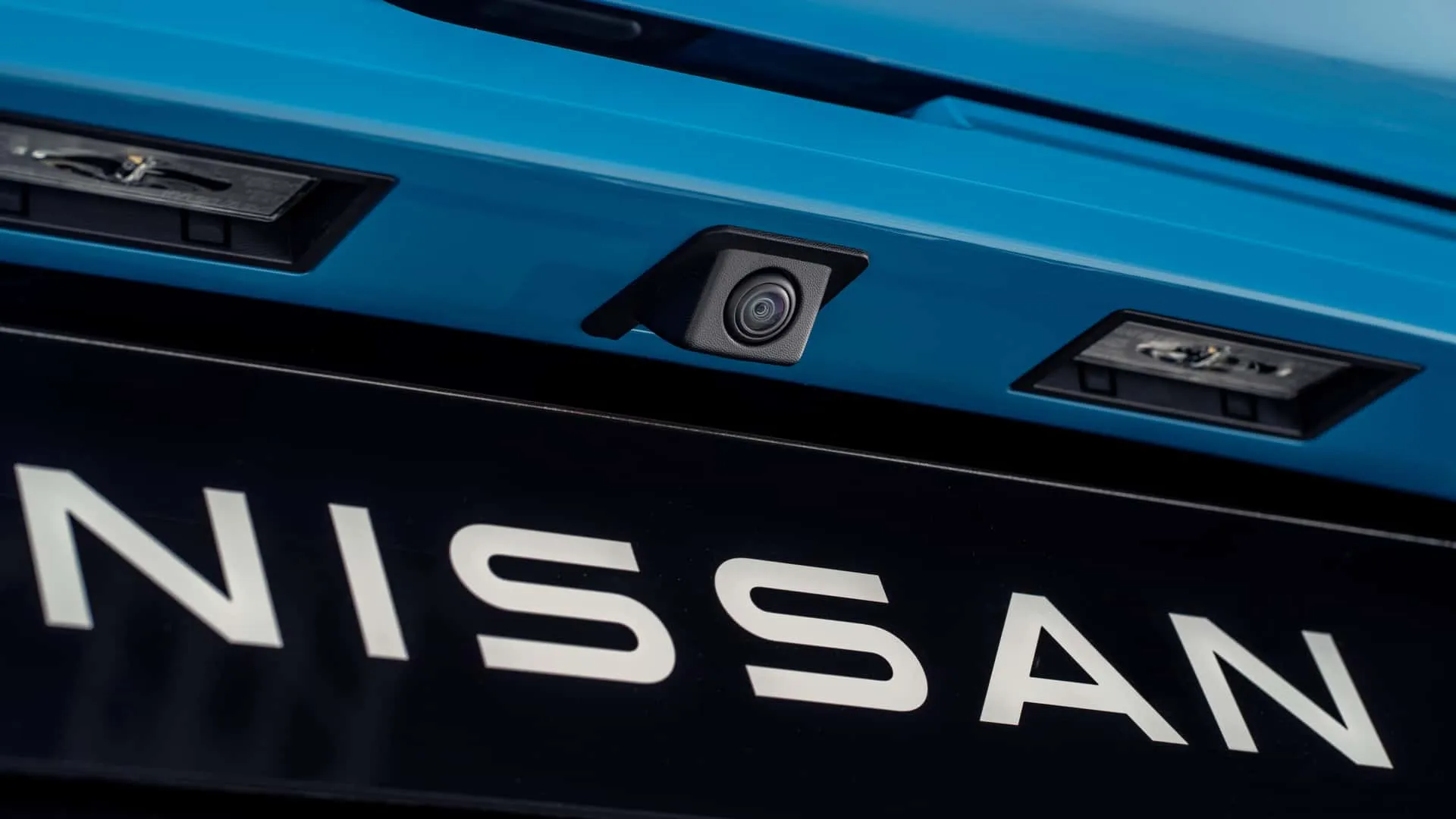 2026 Nissan Micra EV 33