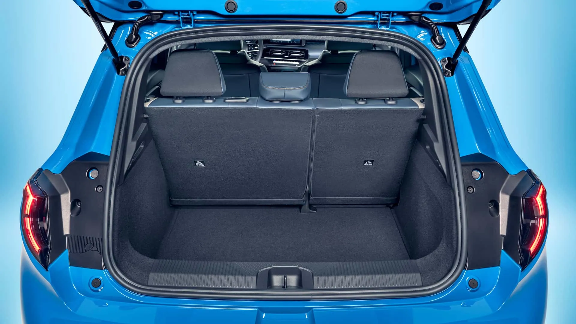 2026 Nissan Micra EV 54