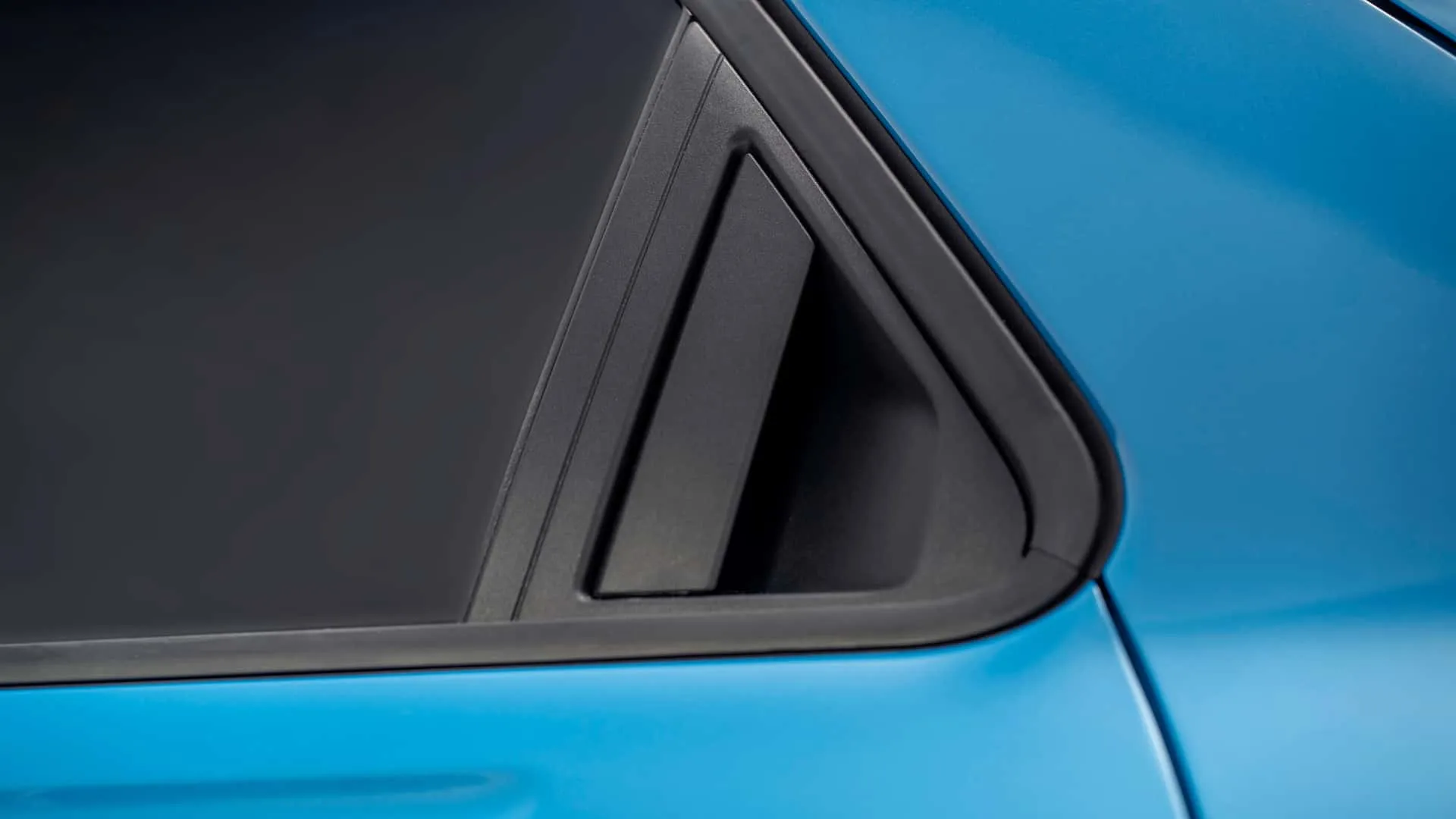 2026 Nissan Micra EV 69