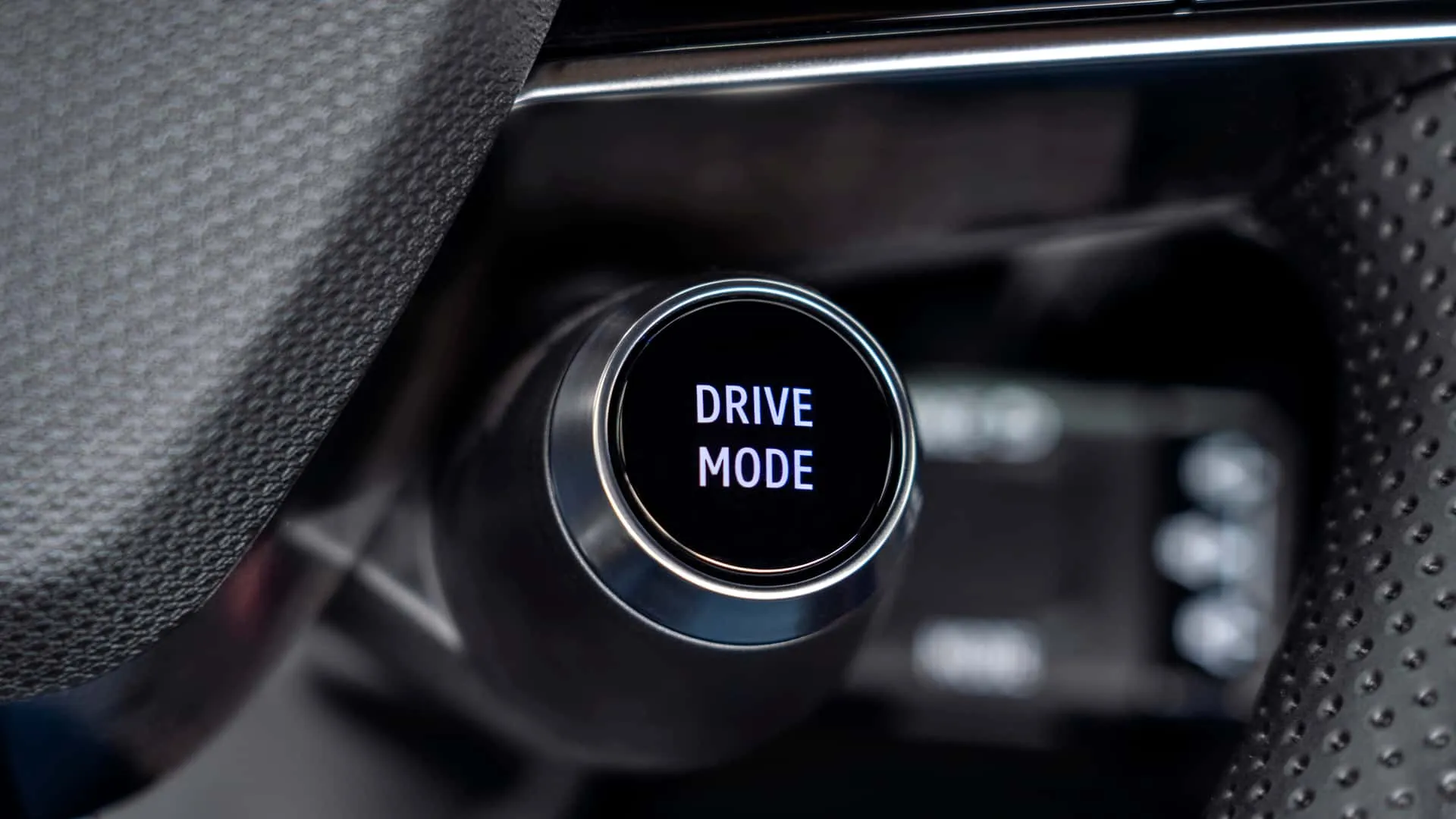 2026 Nissan Micra EV 78