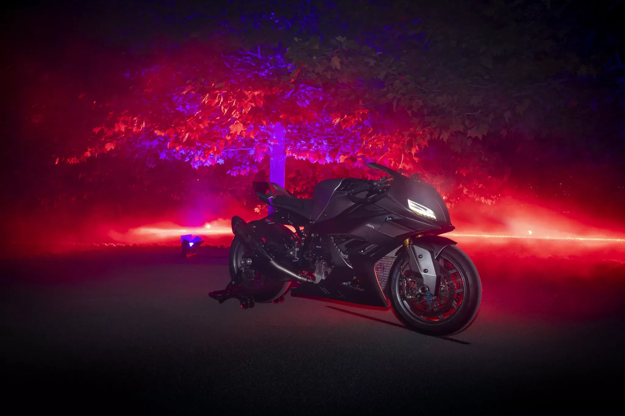 BMW Concept RR 02