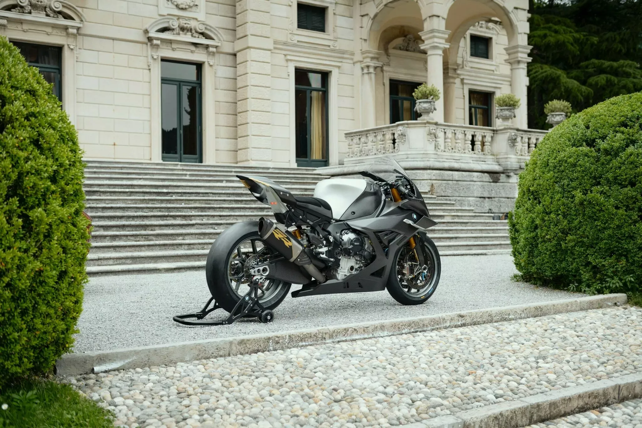 BMW Concept RR