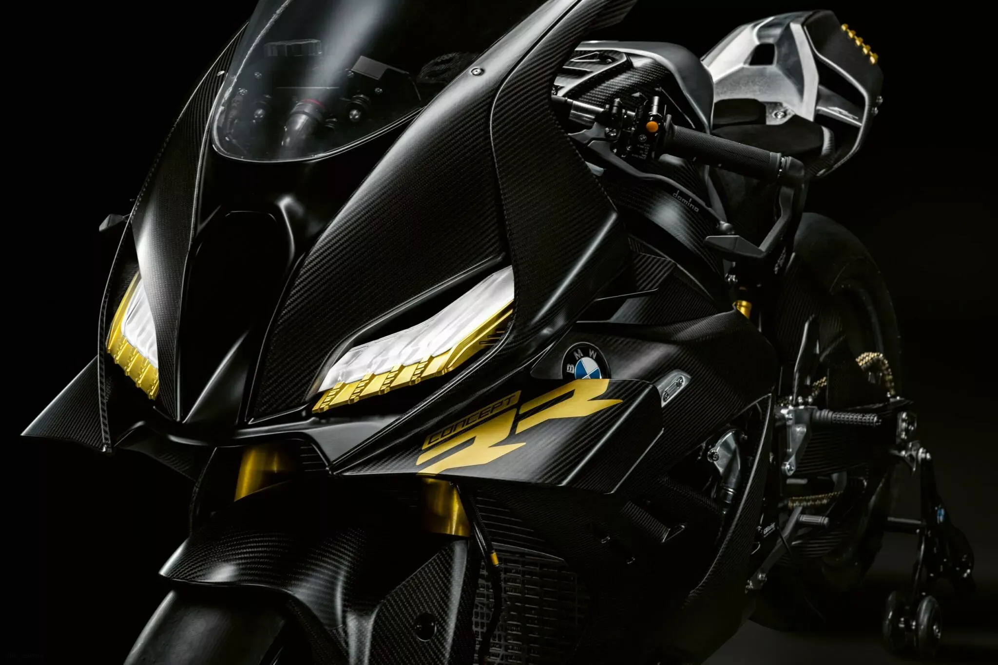 BMW Concept RR 38