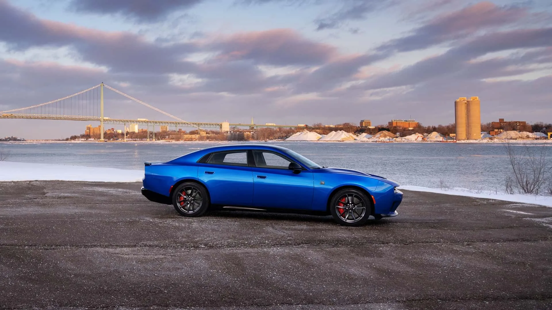 Dodge Charger Sedan 2026 05