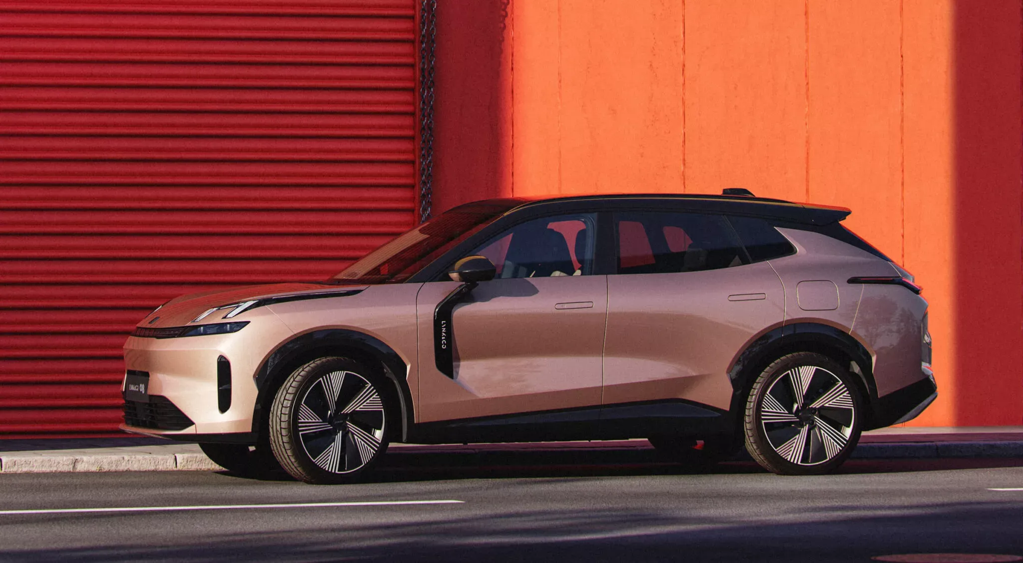 Geely Lynk Co 08 PHEV 17