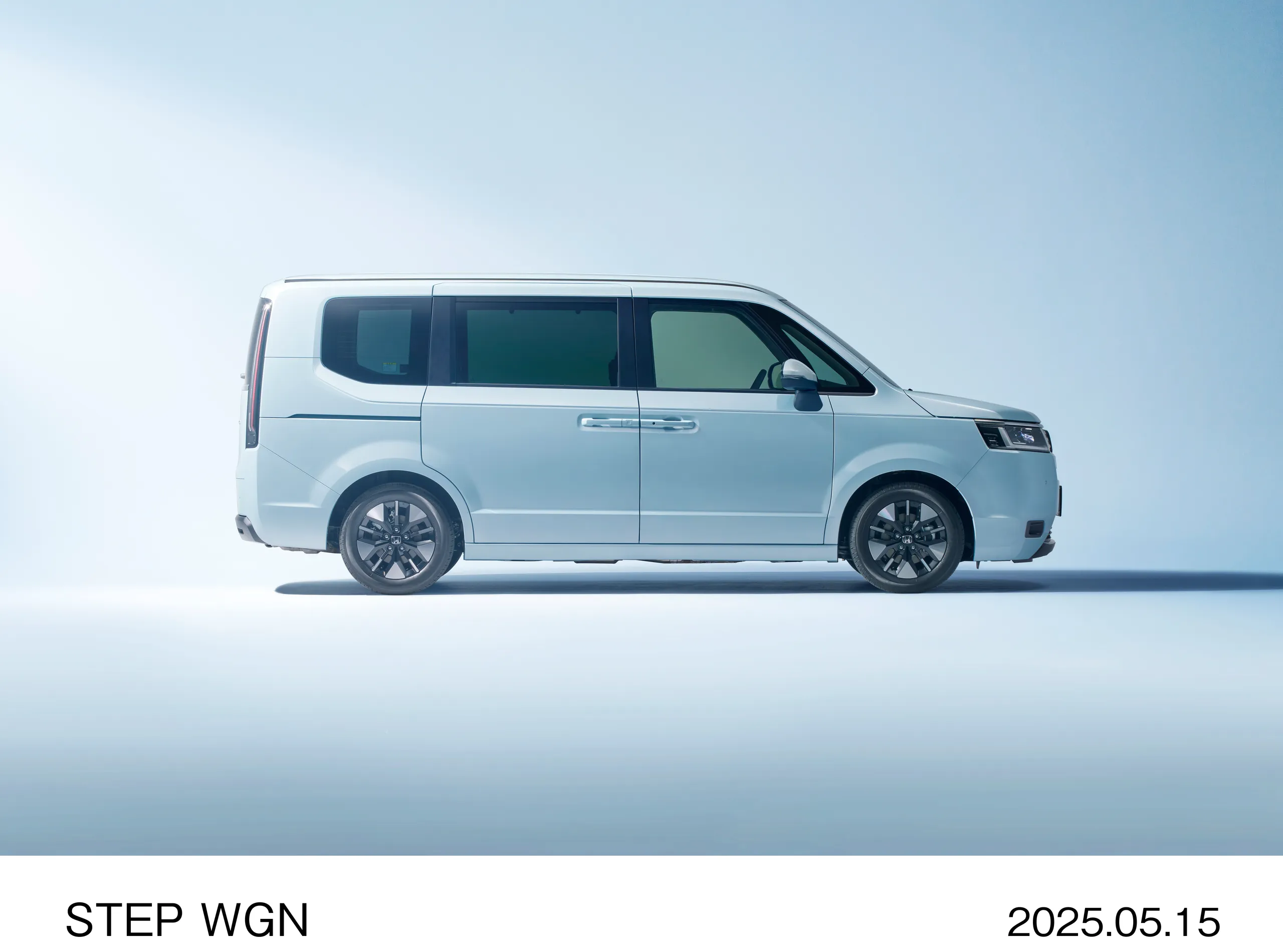 Honda Stepwagon HEV AIR EX eHEV SPADA PREMIUM LINE BLACK EDITION 2025 07