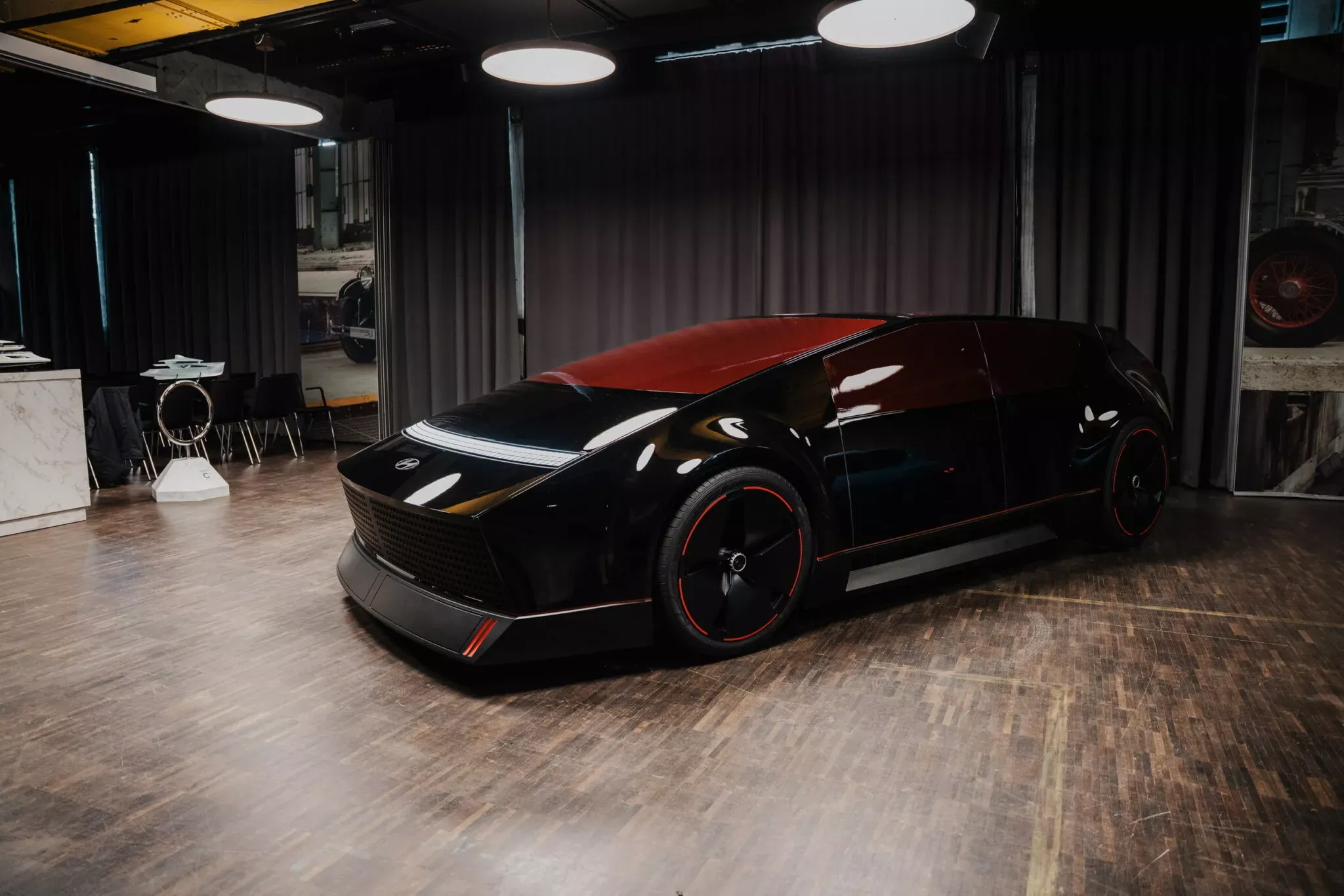 Hyundai Obsidian 11