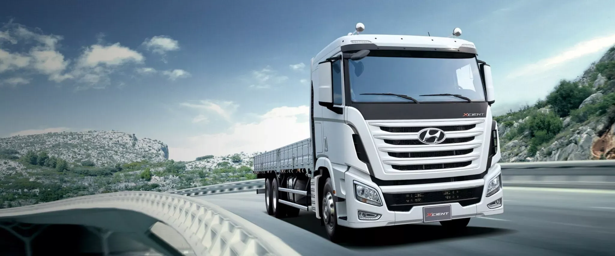 Hyundai Xcient 2025 05