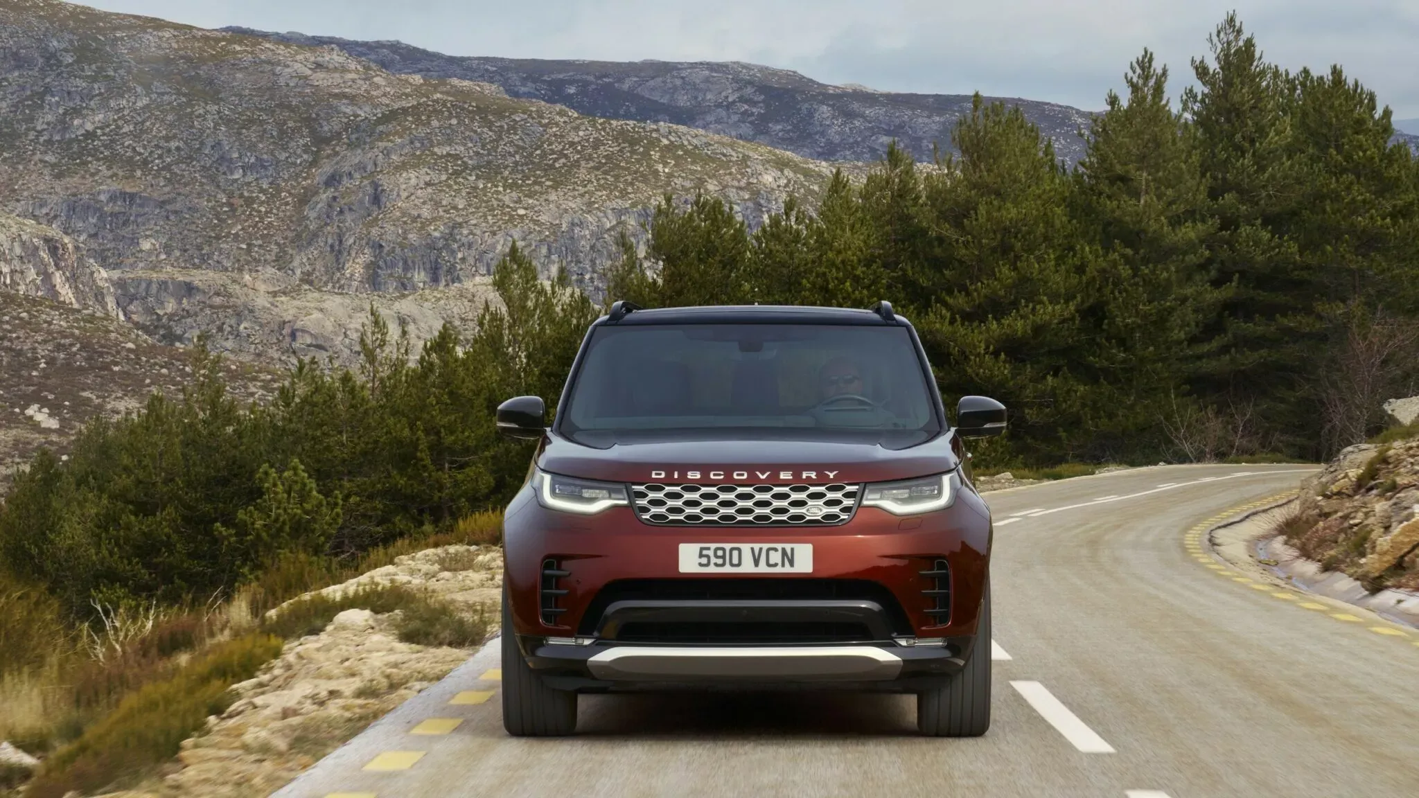 Land Rover Discovery Tempest and Gemini 19