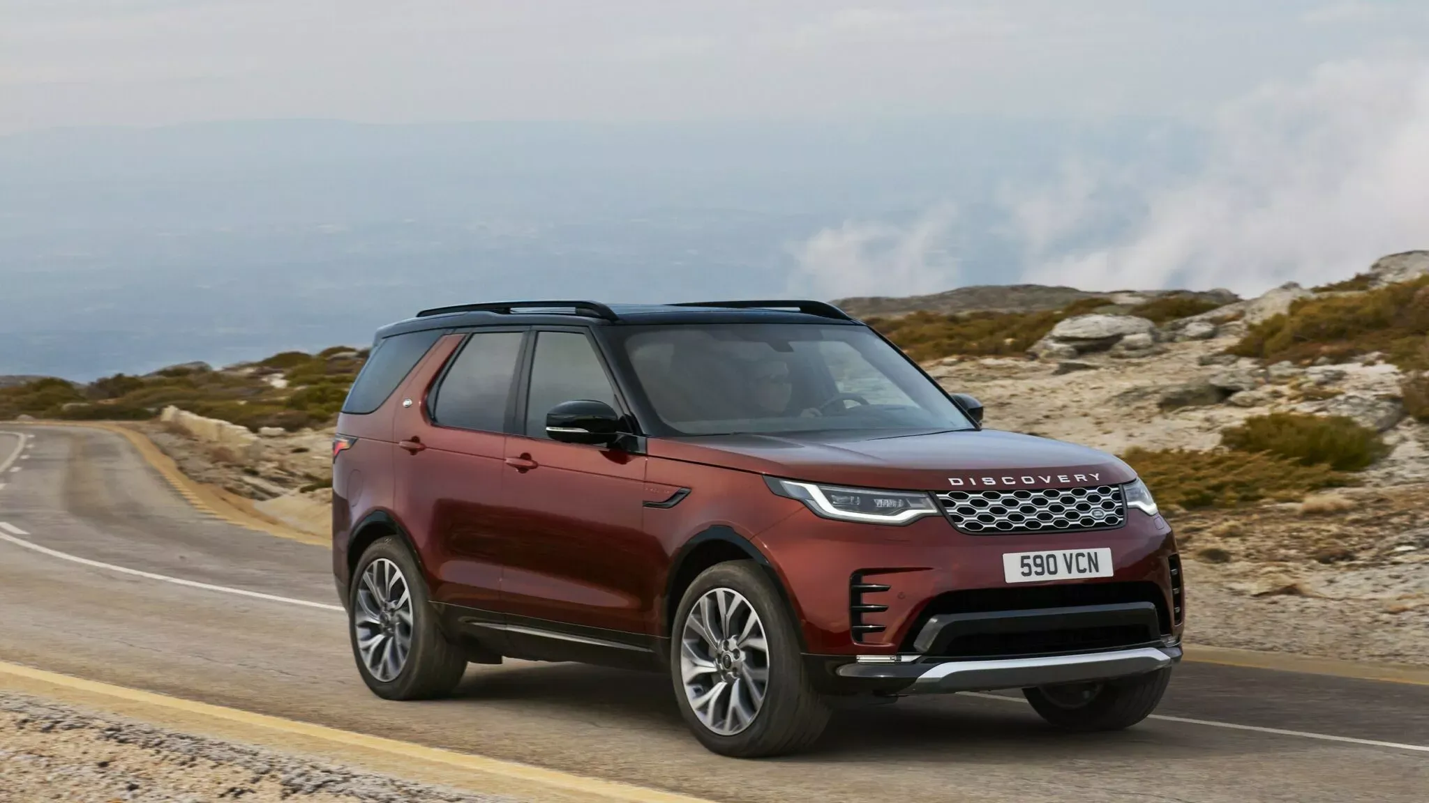 Land Rover Discovery Tempest and Gemini 20